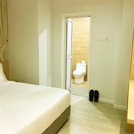 Costa Mahkota Stylish 2-Bedroom Pool View 1 Queen & 2 Singles Malacca Exterior photo